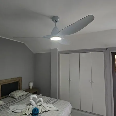 Paraiso Altemar, Duplex Americas Lägenhet *